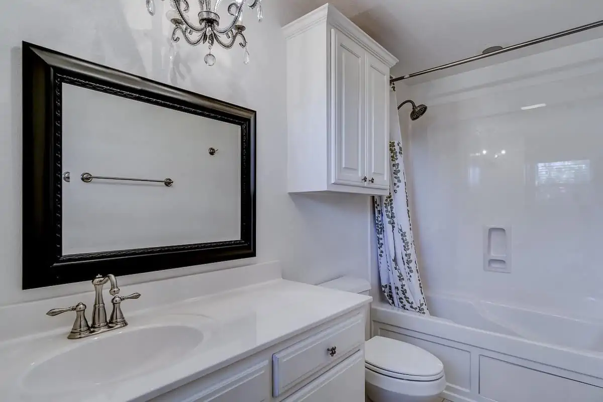 Tub-to-shower conversion